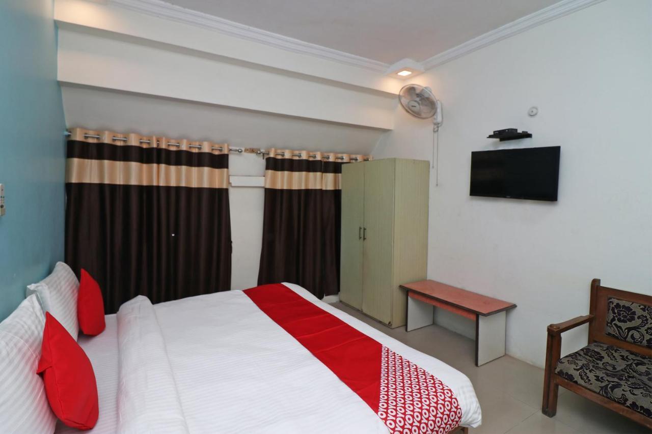 Oyo Flagship 19301 Mezbaan International Naka Hindola Hotel Lucknow Buitenkant foto